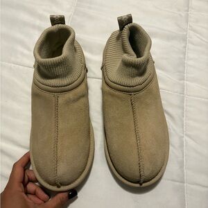 Cozy Tan Kids Shoes Ugg Boots